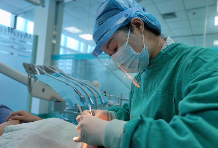 衢州金衢口腔看牙贵吗？医生技术如何？患者亲身经历告诉你真相